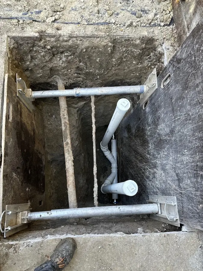 Experienced plumber completing Drain Cleaning work in Cold Spring